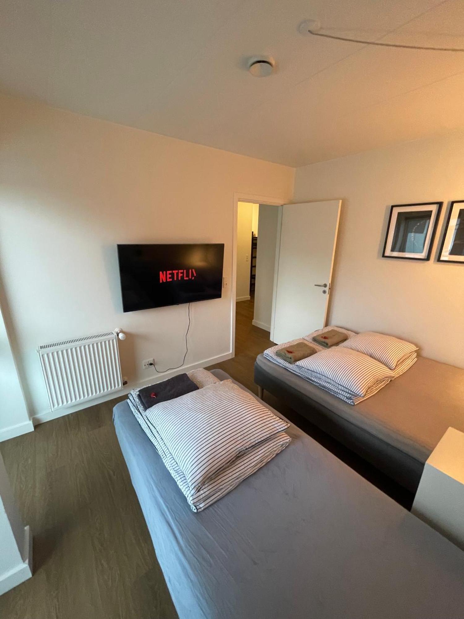 Aparthotel Modern With Rooftop, Privat Balcony, & Free Parking,next To Attractions